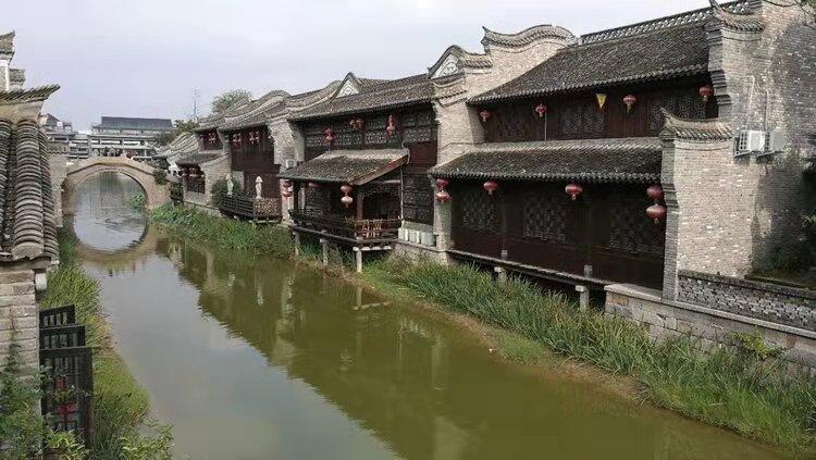 慢慢问答-喝牛奶可以补充蛋白质吗?